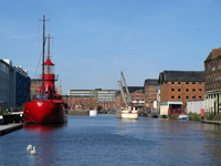 Back Towards Gloucester Docks
